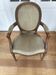 Fauteuils médaillon style Louis XVI