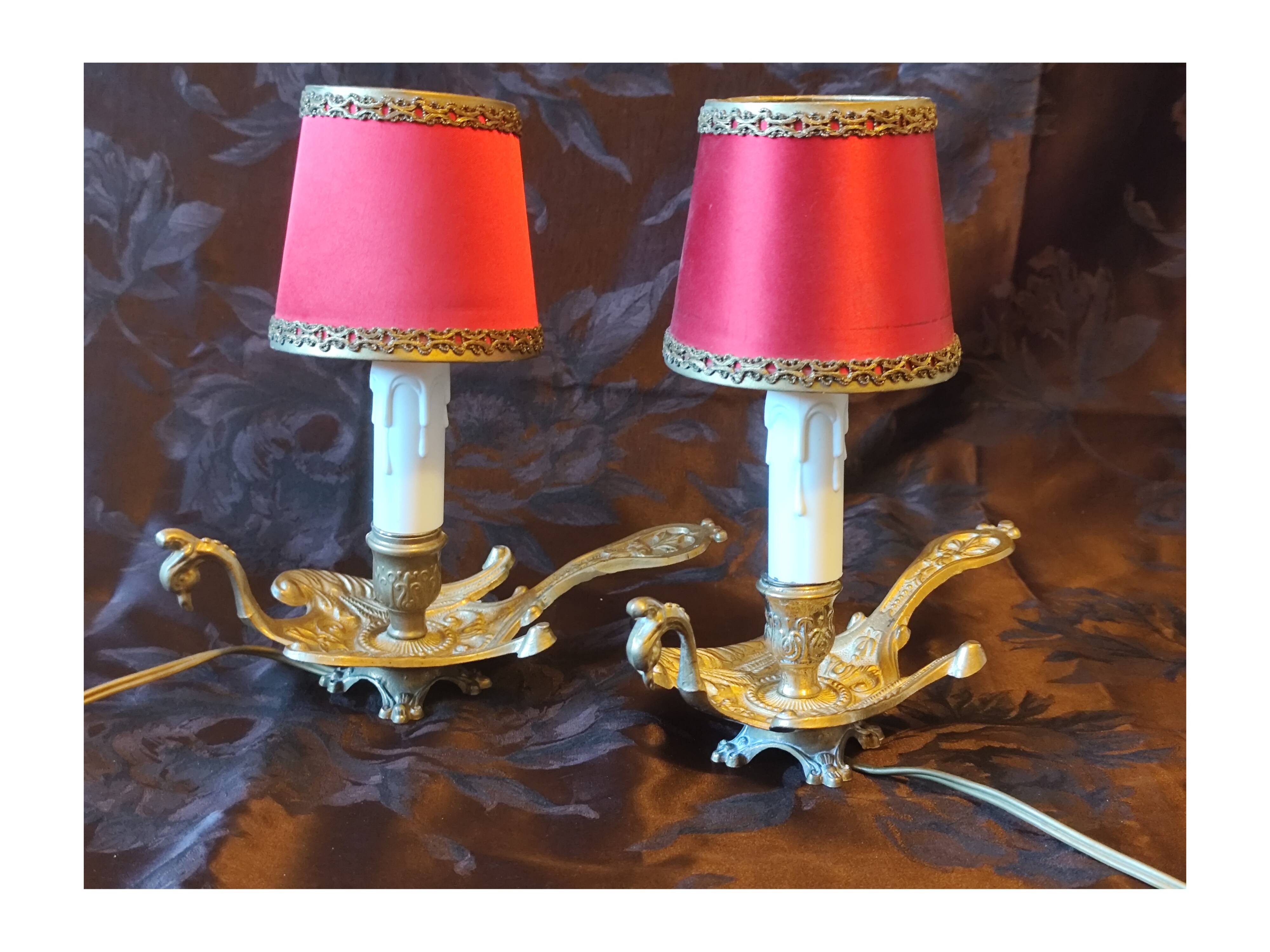 Pair of bedside lamps in chiselled bronze - bird shape -