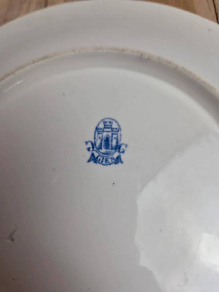 Old flat plate Gien 1860-1871 – blue earthenware decoration – 19th century