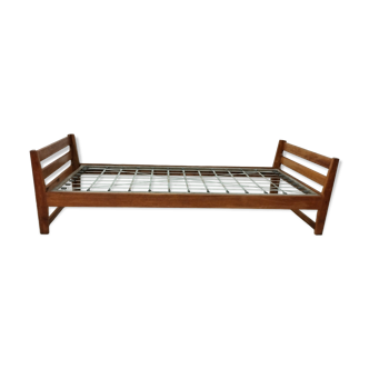 Vintage bed, Saint-Sabin workshop