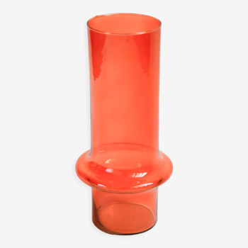 Vase orange en verre