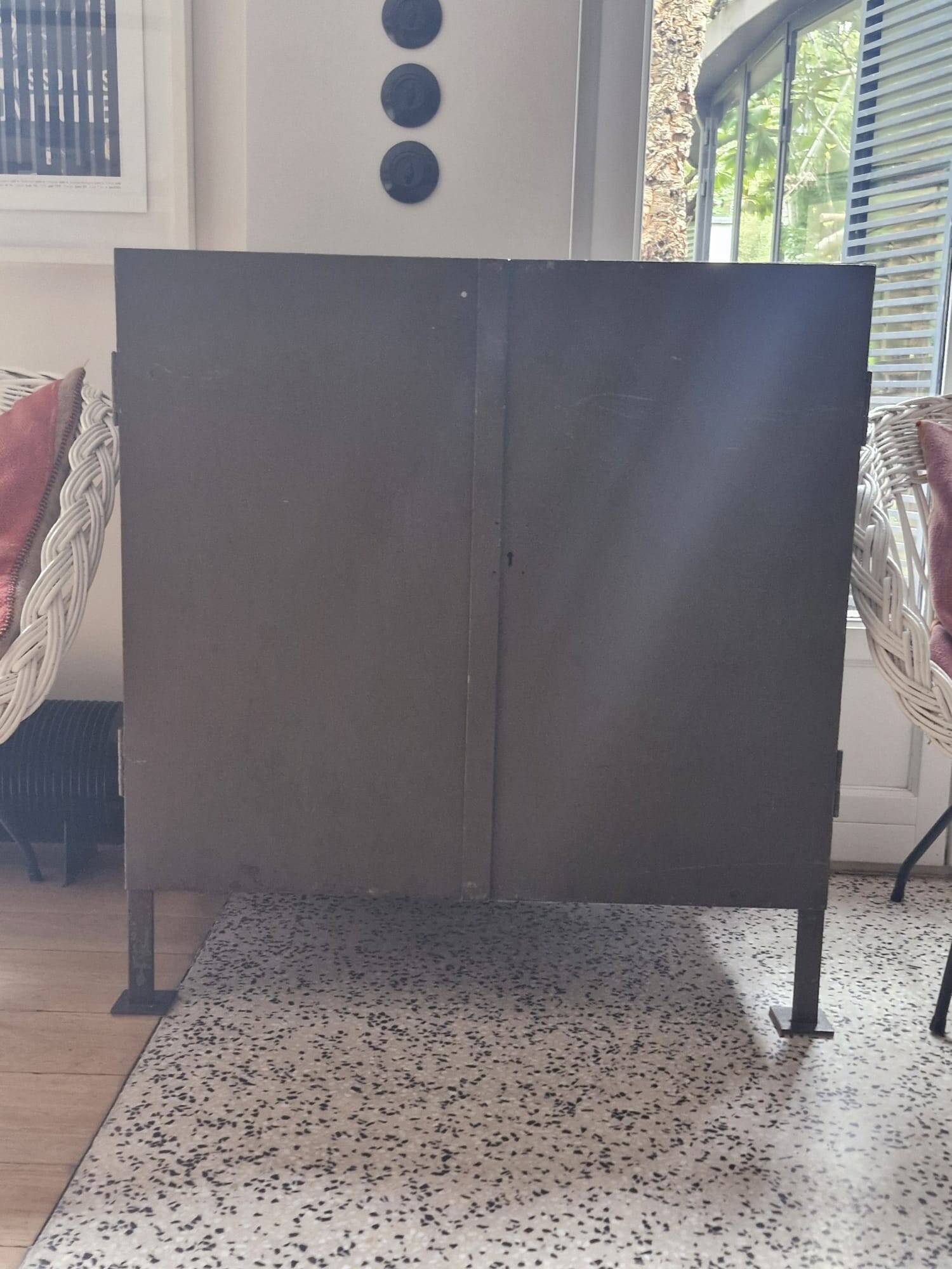 Buffet industriel acier vintage années 60/70 – meuble d’atelier authentique