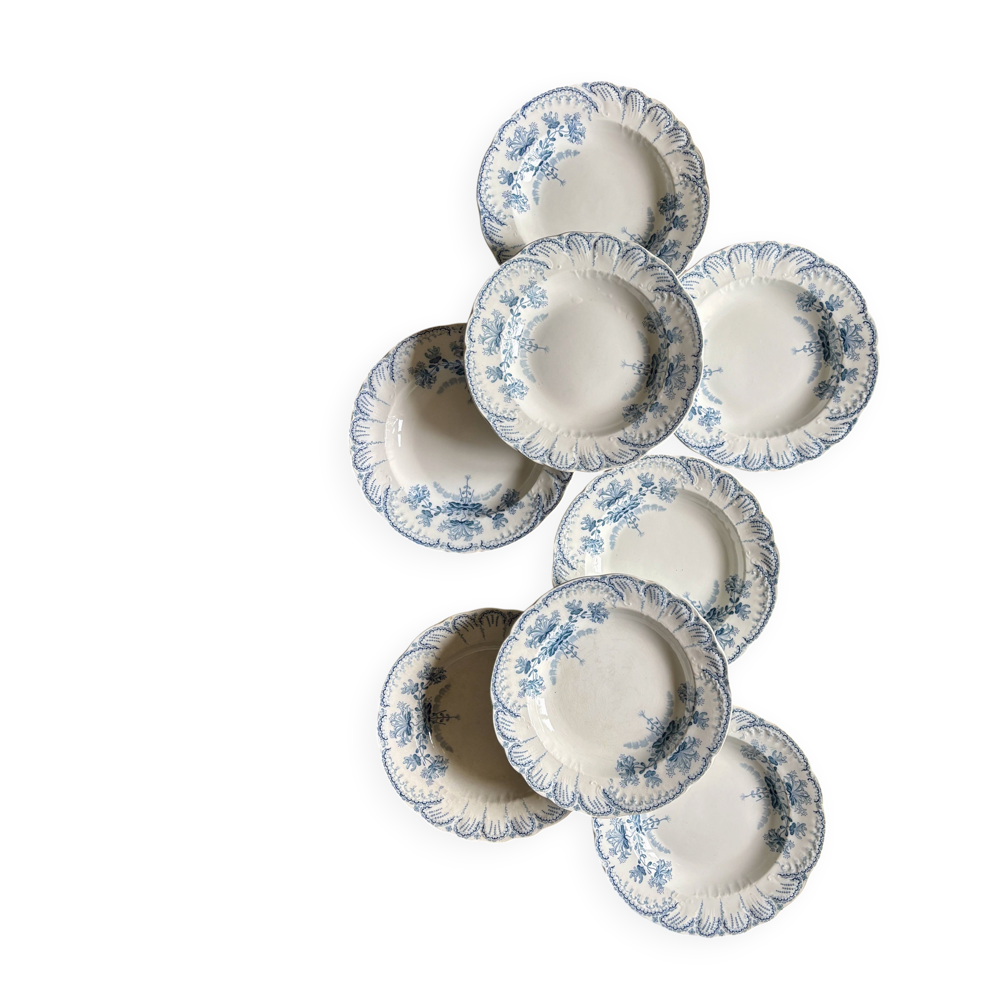 Lot de 8 assiettes creuses anciennes en terre de fer - modèle Régence