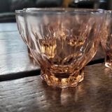 Lot de 10 verres saumon facettés — années 50–60
Lot de 10 verres saumo