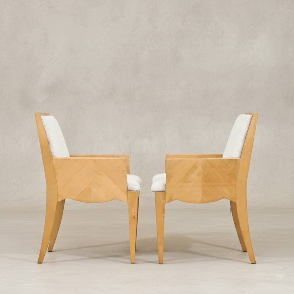 Paire de chaises / fauteuils en bois – Travail moderniste