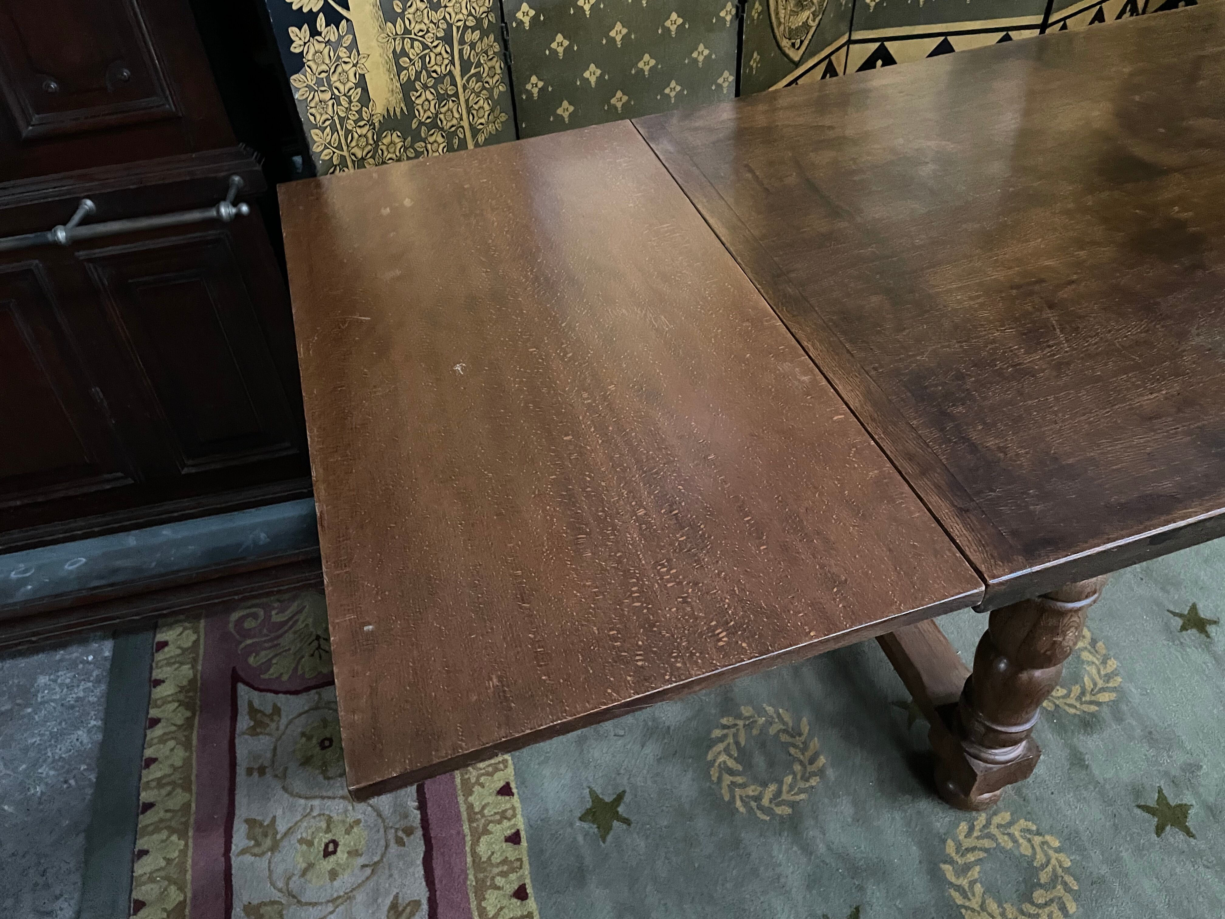 Louis XIII style farmhouse table solid oak + 2 extensions
