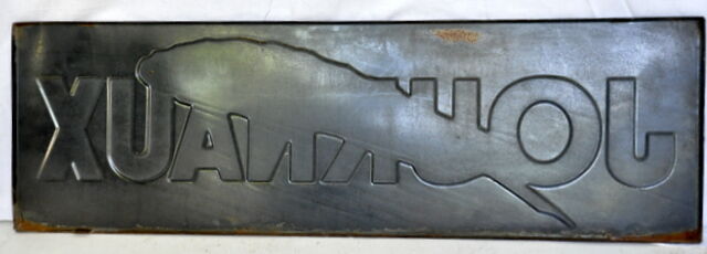 Enamelled plate