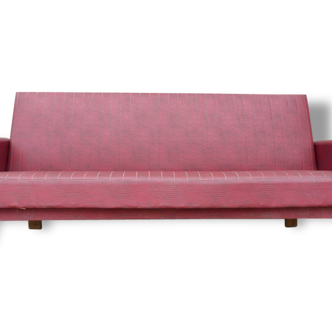 Sofa vintage red leatherette convertible