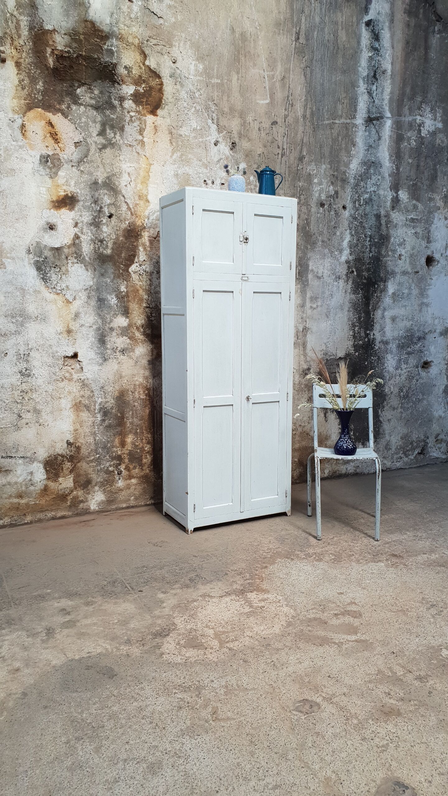 Vintage Parisian wardrobe