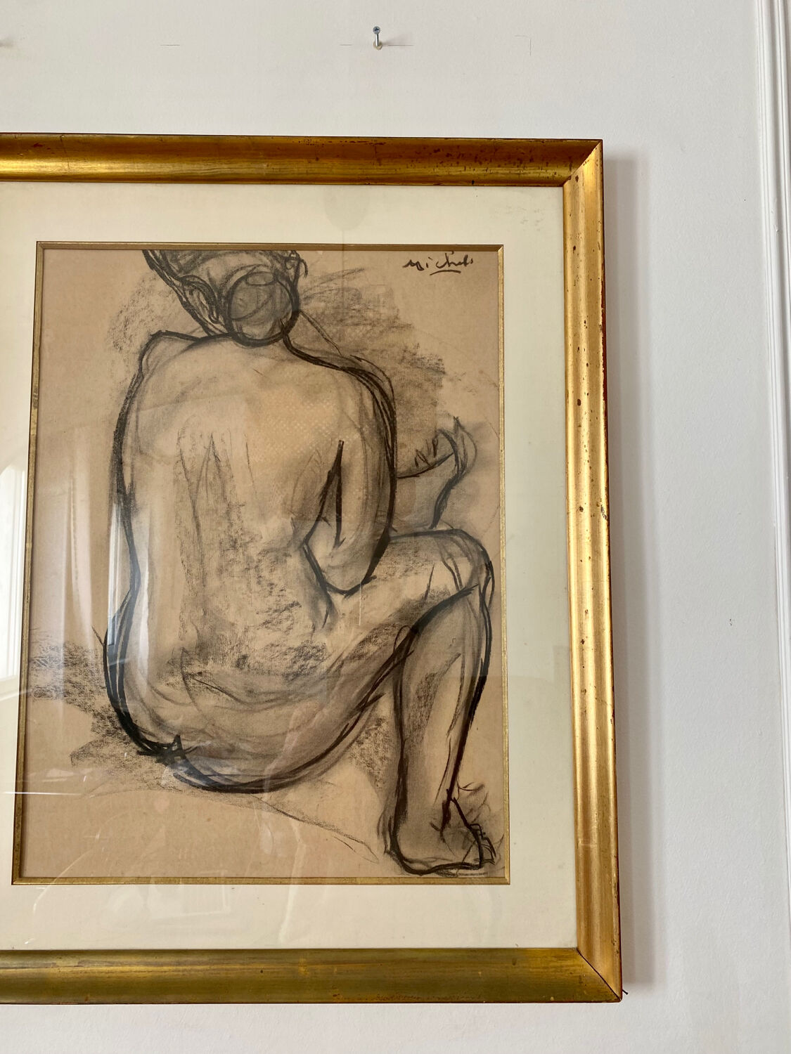 Dessin au fusain encadré signé janie michels