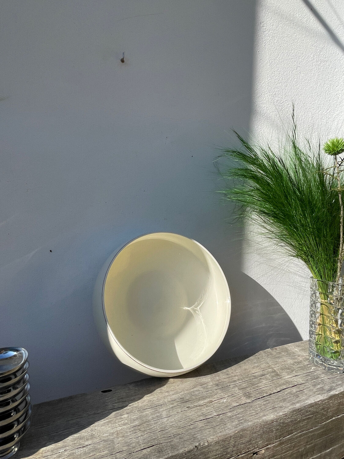 Large white and gold porcelain salad bowl from Lunéville