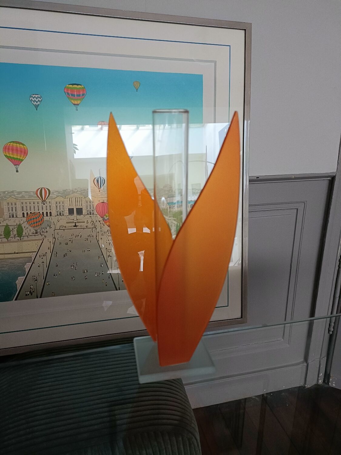 Vintage orange soliflore