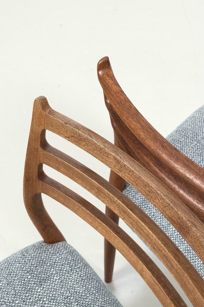 Ensemble de chaises Model 78 de Niels Møller