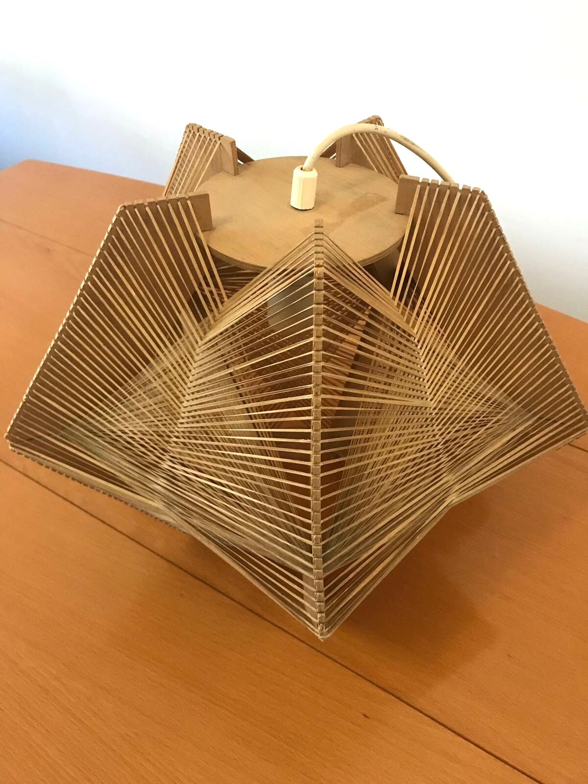 Hanging of wood and son Scandinavian style