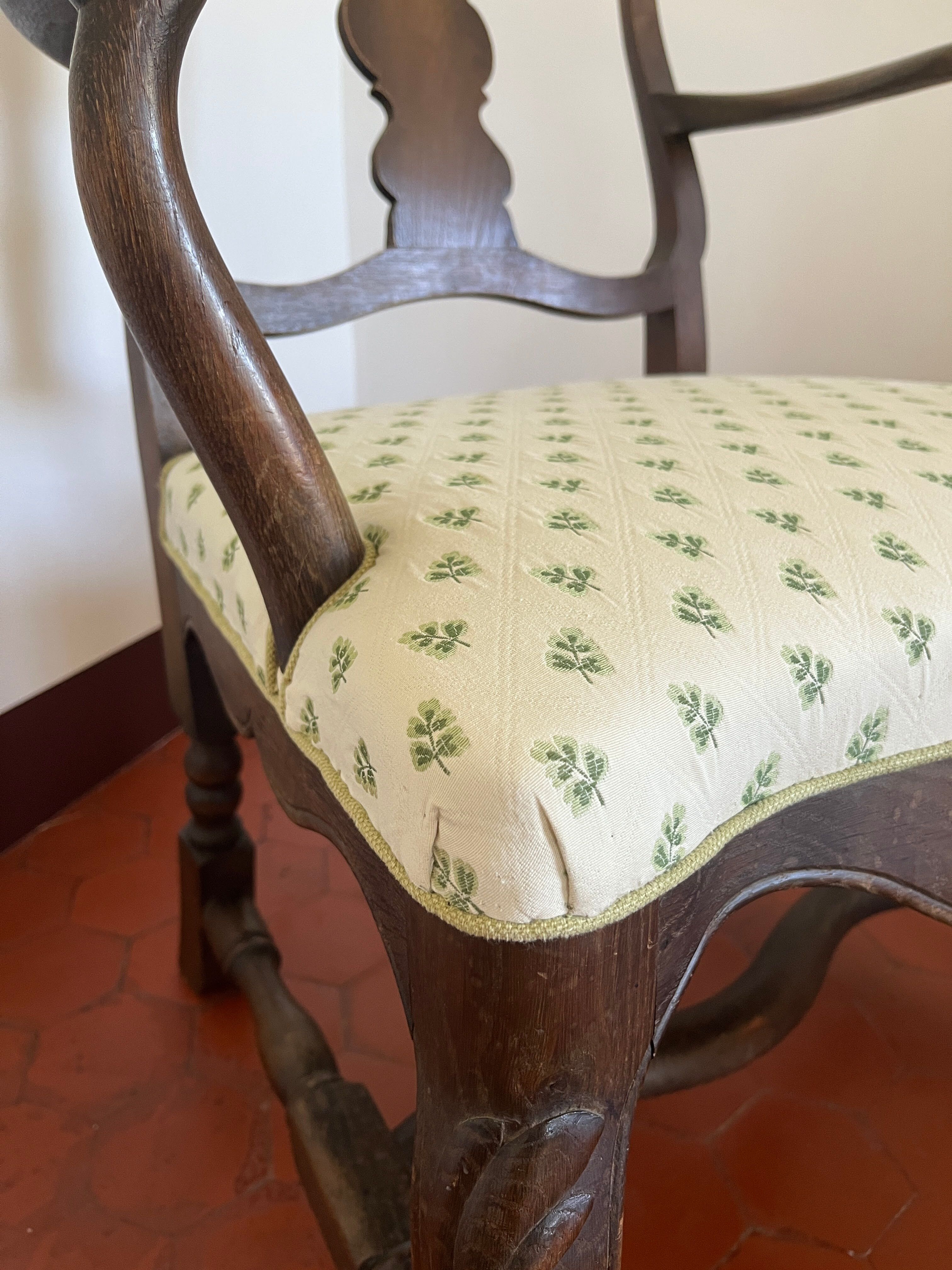 Paire de fauteuils style anglais Chippendale