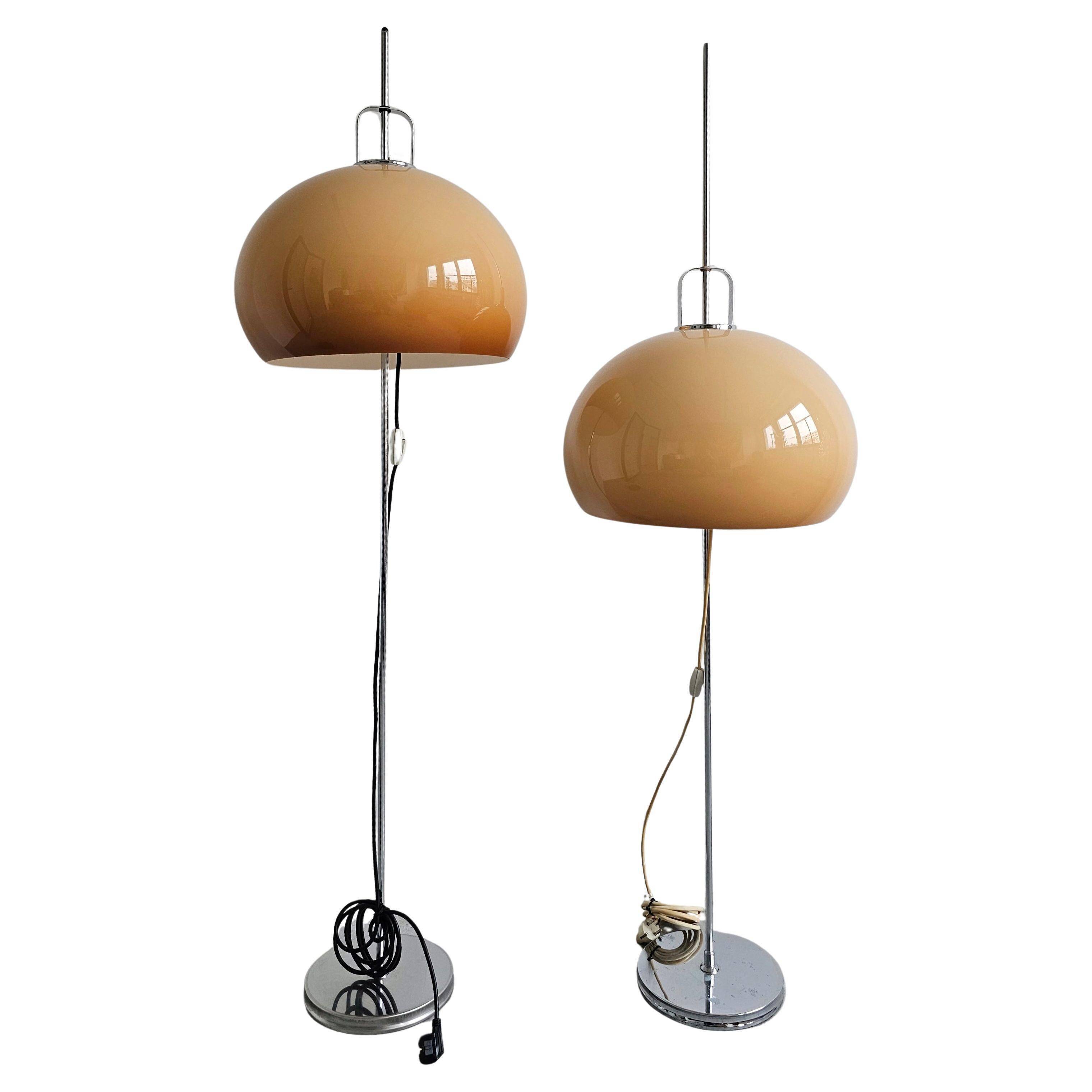 Mid Century Modern "Lucerna" floor lamp in acrylic by Harvey Guzzini
