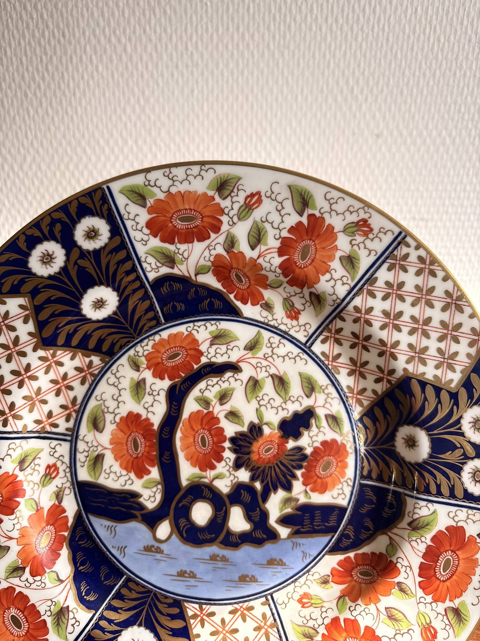 Ancien plat, assiette Wedgwood fine bone China décor Imari Japon