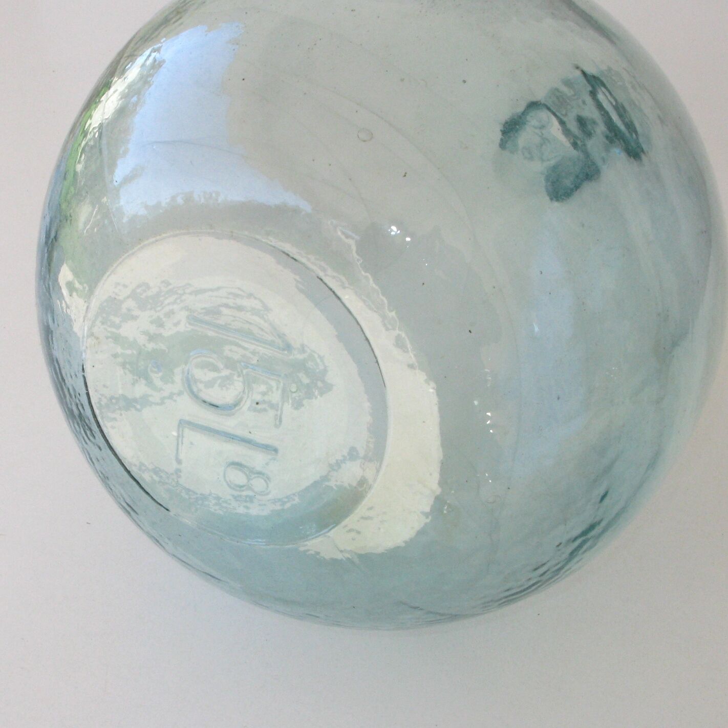 Dame Jeanne 15L pale green - Old Bottle very clean glass