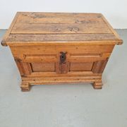Antique Brutalist Chest in Oak, 1800