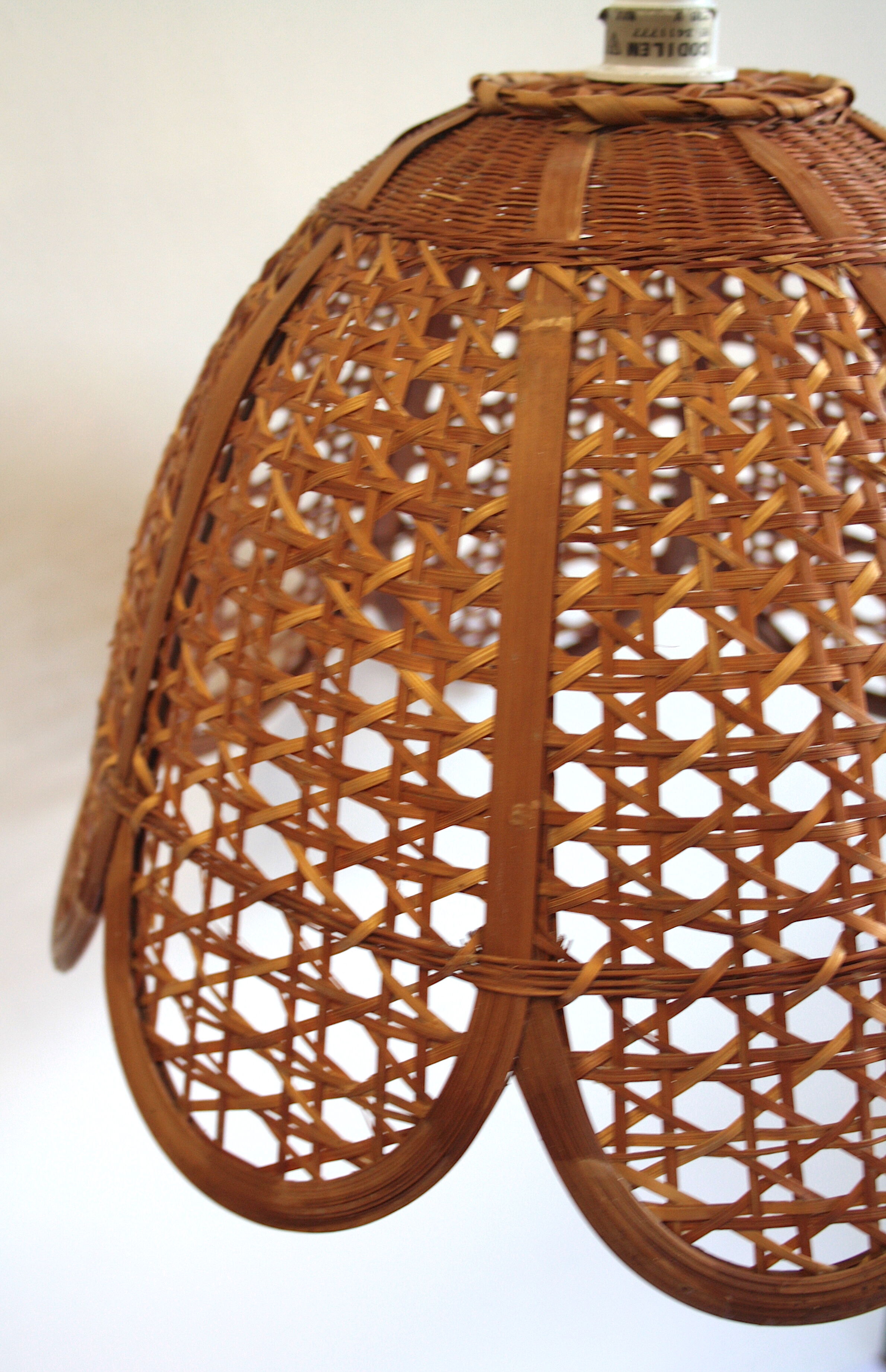 Suspension rattan flower shape