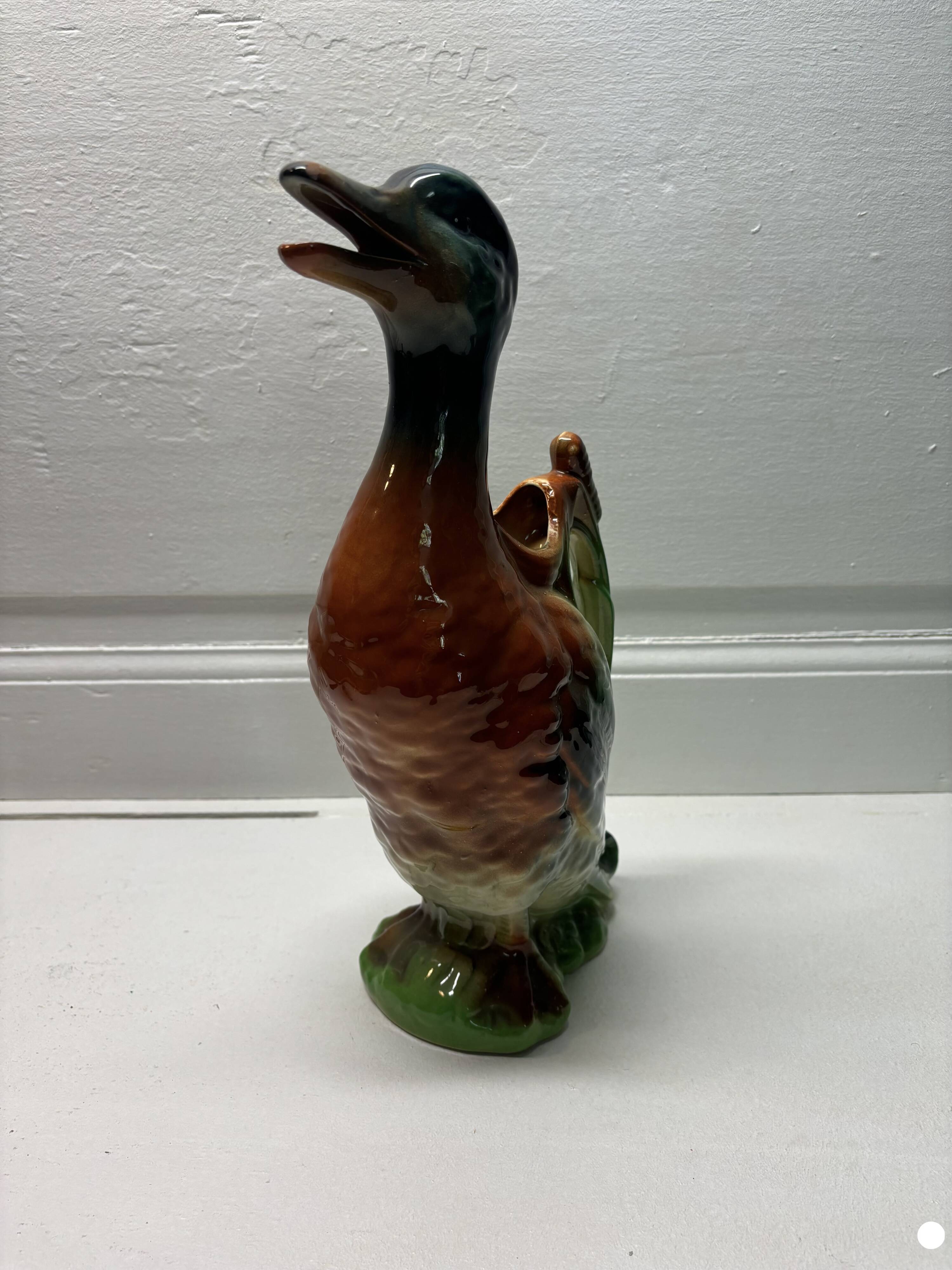 Earthenware duck carafe (G)