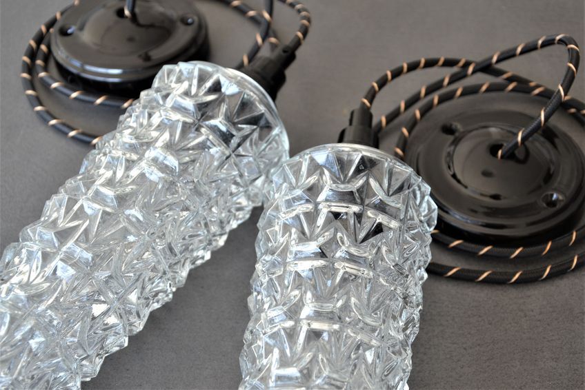 Pair of high-rise suspensions in chiseled glass - spindle shape of the 50s 60's -