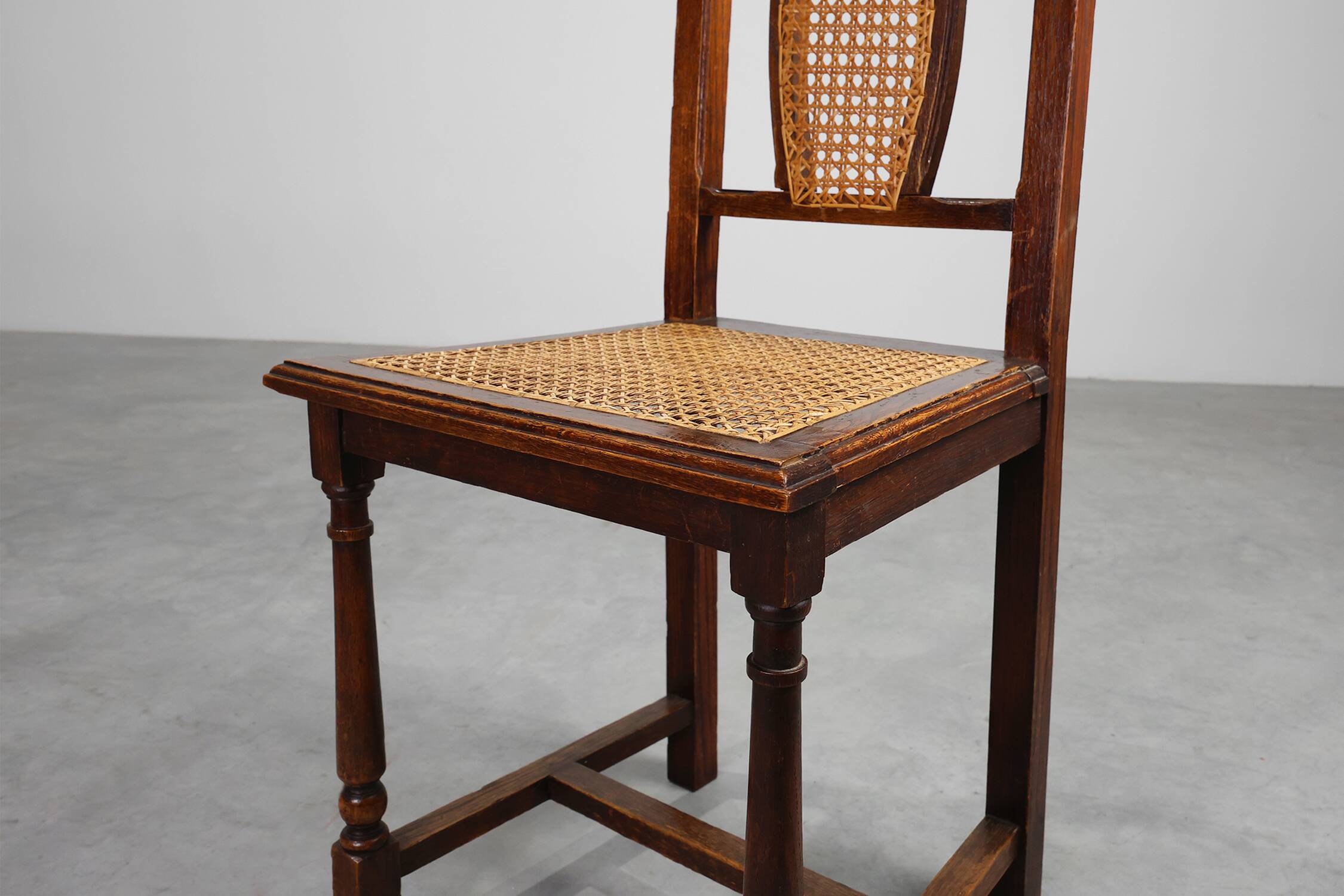 Chaise en bois et rotin française antique, vers 1900