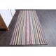 Tapis de couloir kilim turc vintage en laine et coton rose noué à la main