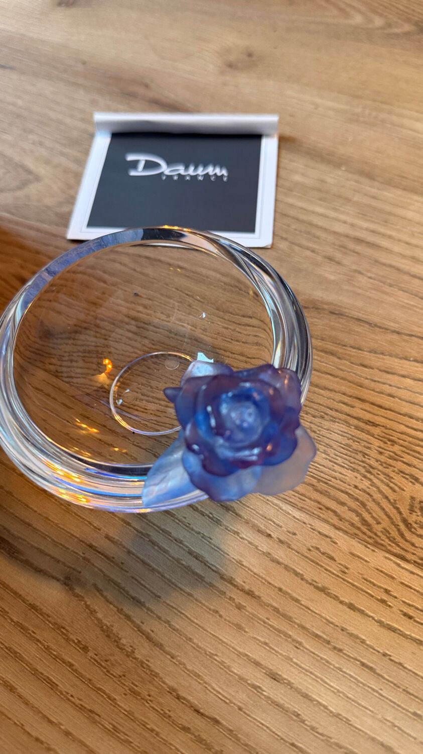 Daum France decorative bowl – Crystal paste – Blue flower – Brand