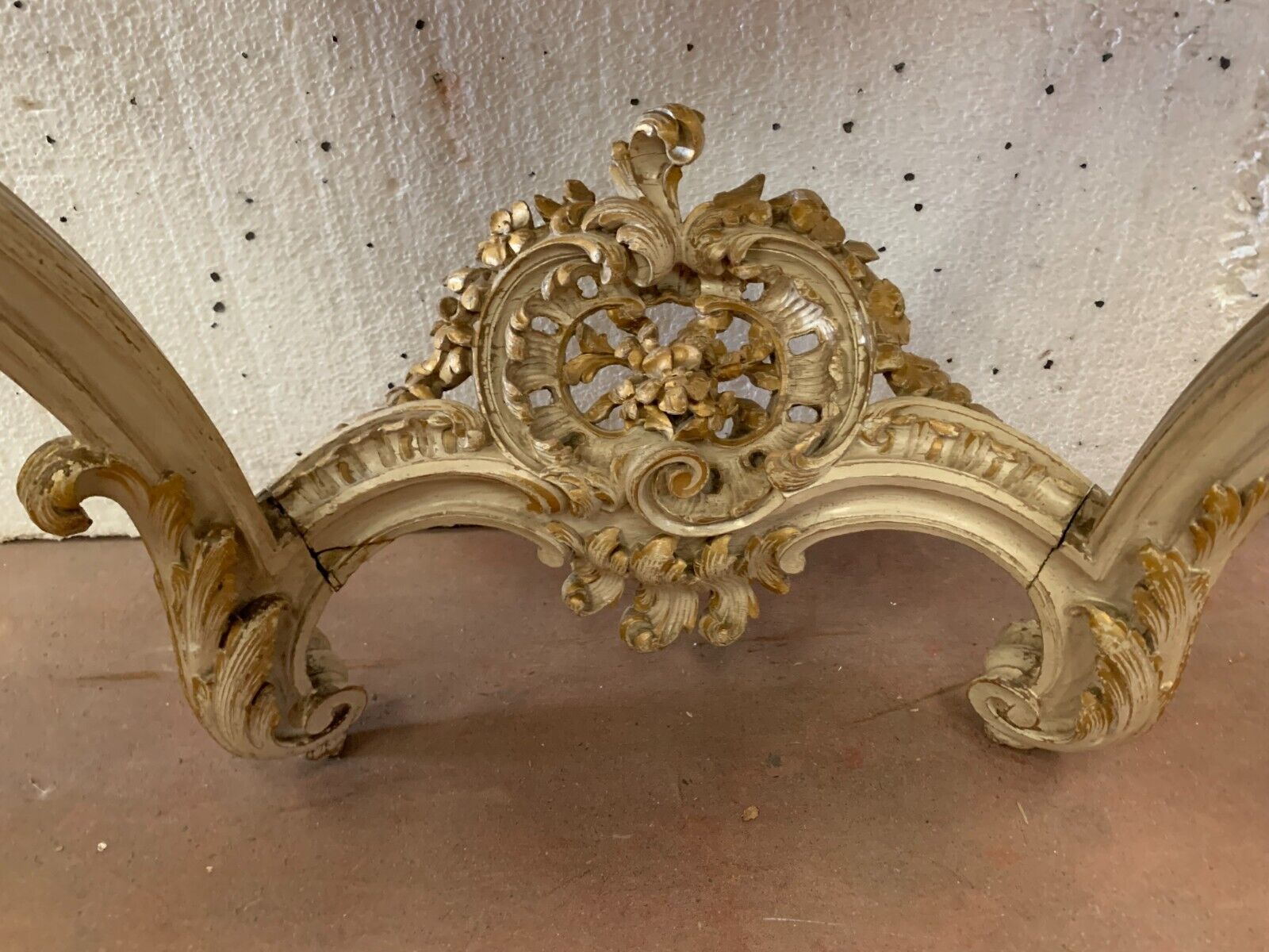 Carved console Louis XV style painted and gilded wood XX century