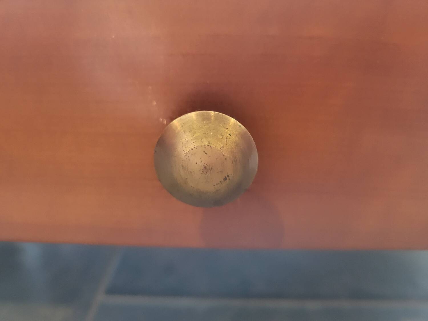 Coffee table with 2 drawers in solid cherry wood and glass.