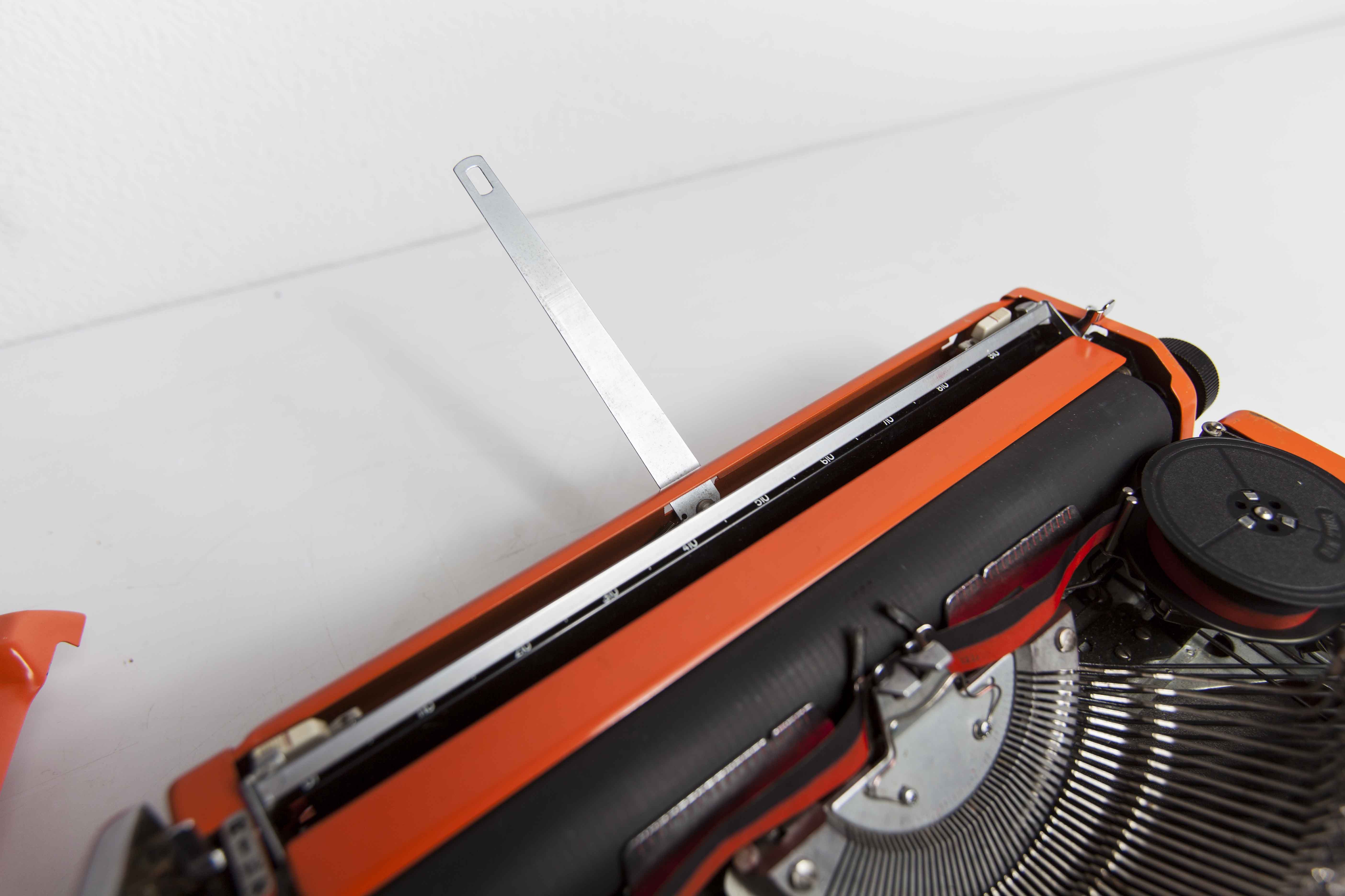 Machine à écrire brother de luxe 879 révisée et ruban neuf qwertz