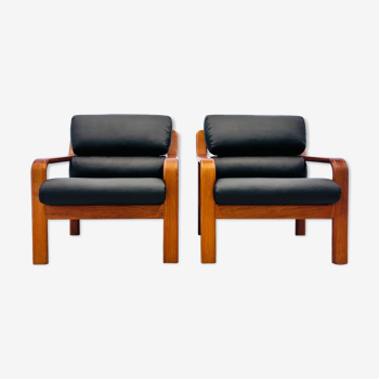 Paire de fauteuils en teck Olsen & Son