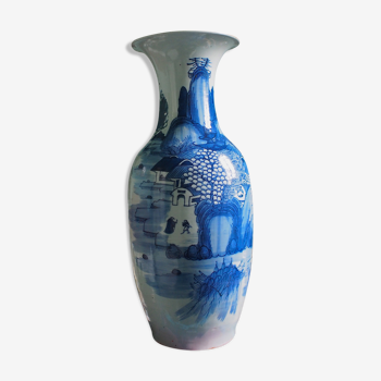 Vase balustre chinois "bleu blanc", un temple dans la montagne