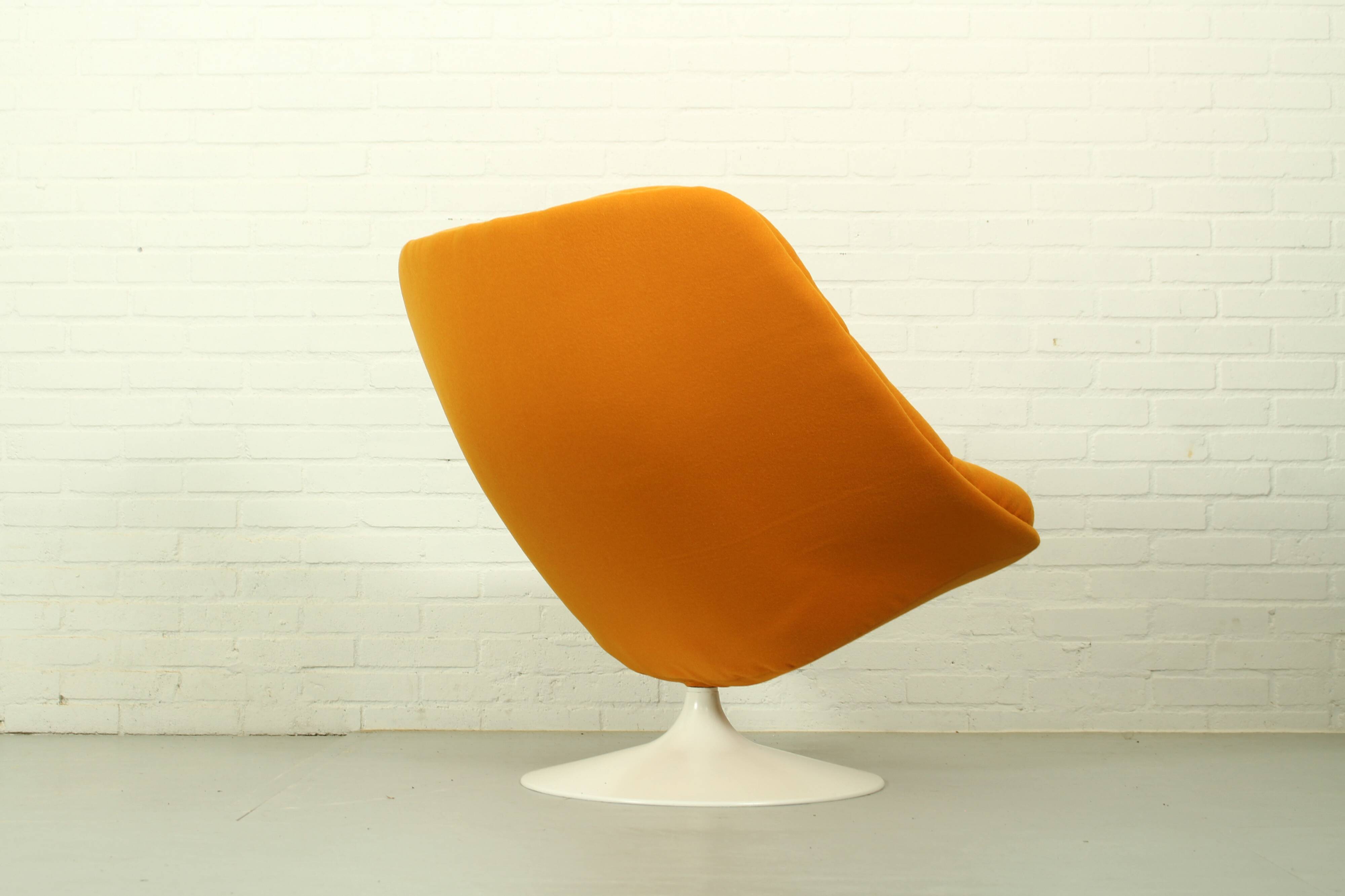 Vintage F557 armchair by Pierre Paulin for Artifort, 1960