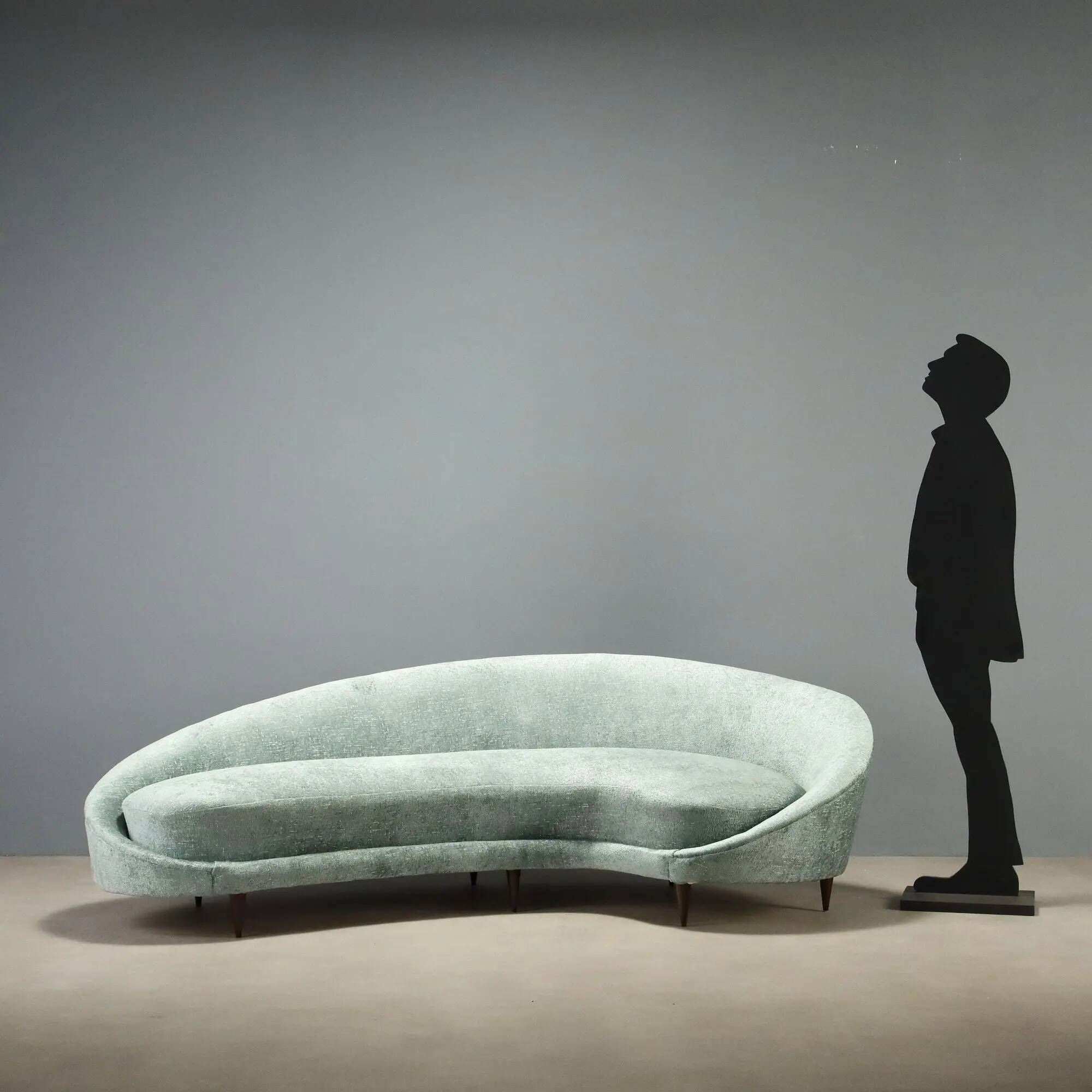 Vintage fabric and beech sofa, Italian design from the 1950s.