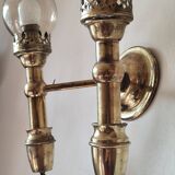 2-light wall light in brass and glass tulips