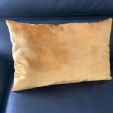 Velvet cushion