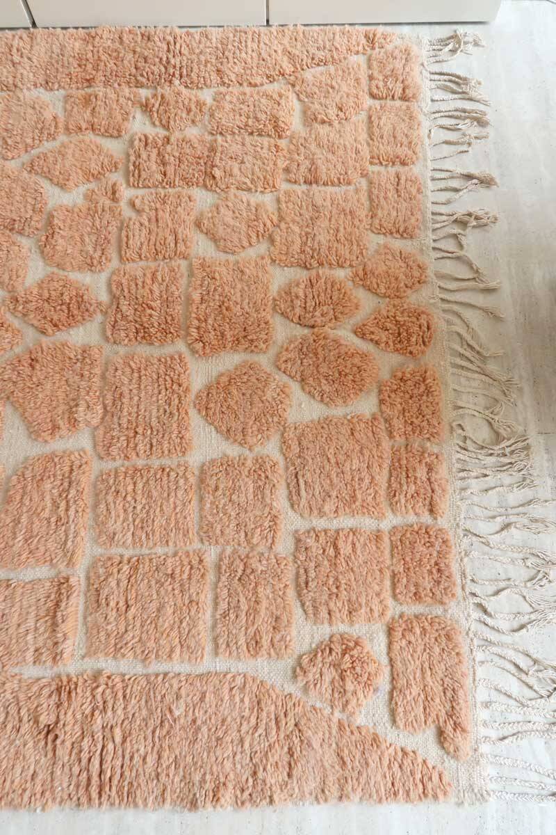 Large Berber rug Beni Ouarain ochre mottled wool