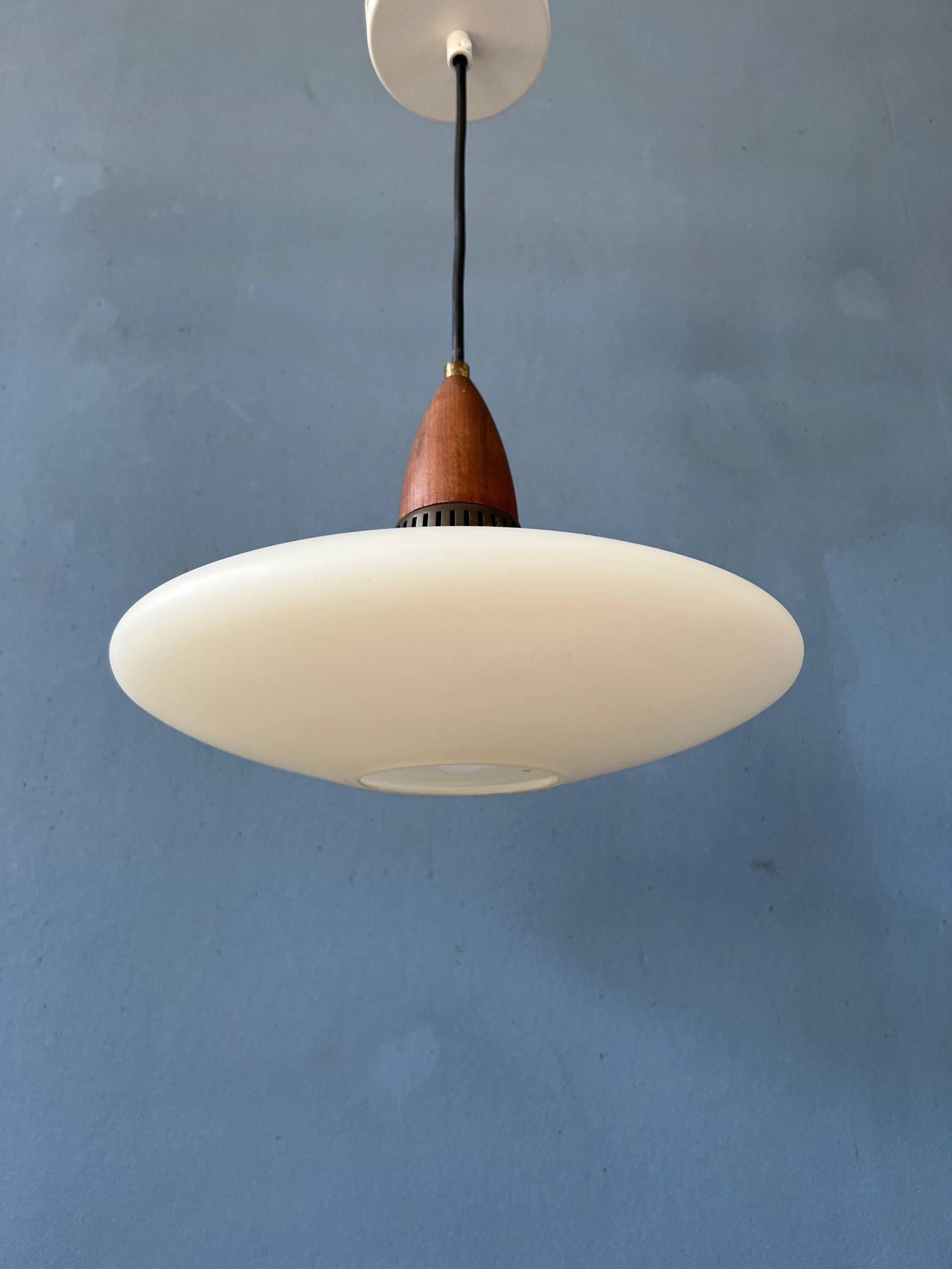 Suspension en verre opalin (style Philips) - Louis Kalff