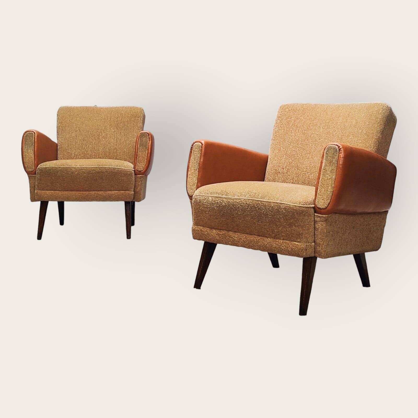 Twee mid century fauteuils