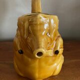 Pig slip pitcher