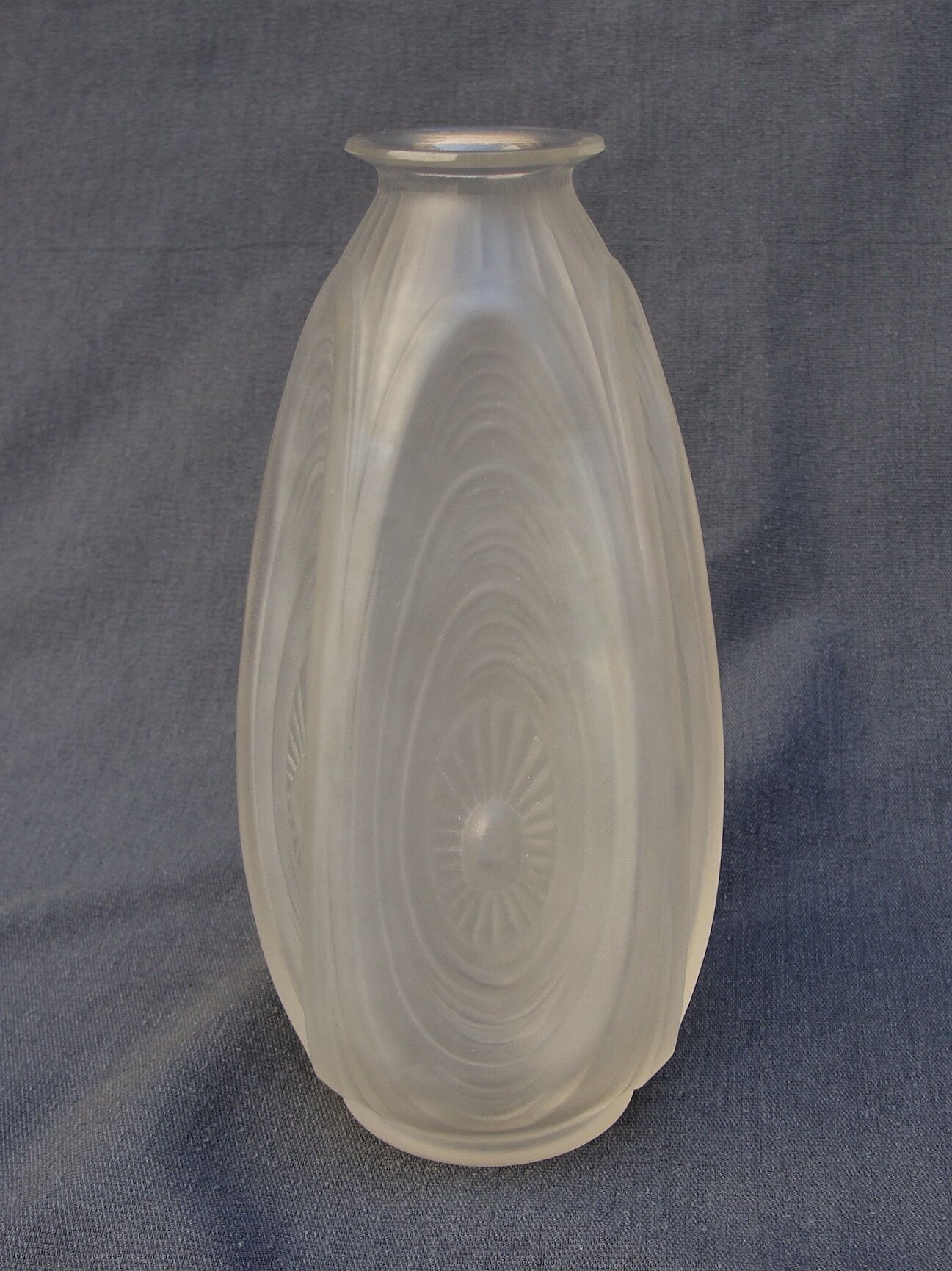 Art Deco vase signed Sabino