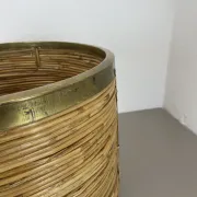 xl 31 cm, rare rattan and brass waste basket in the Crespi-Albini style, Italy 1970