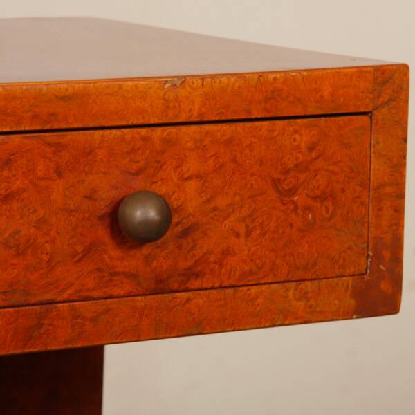 Paire de chevets en bois loupe des années 1930