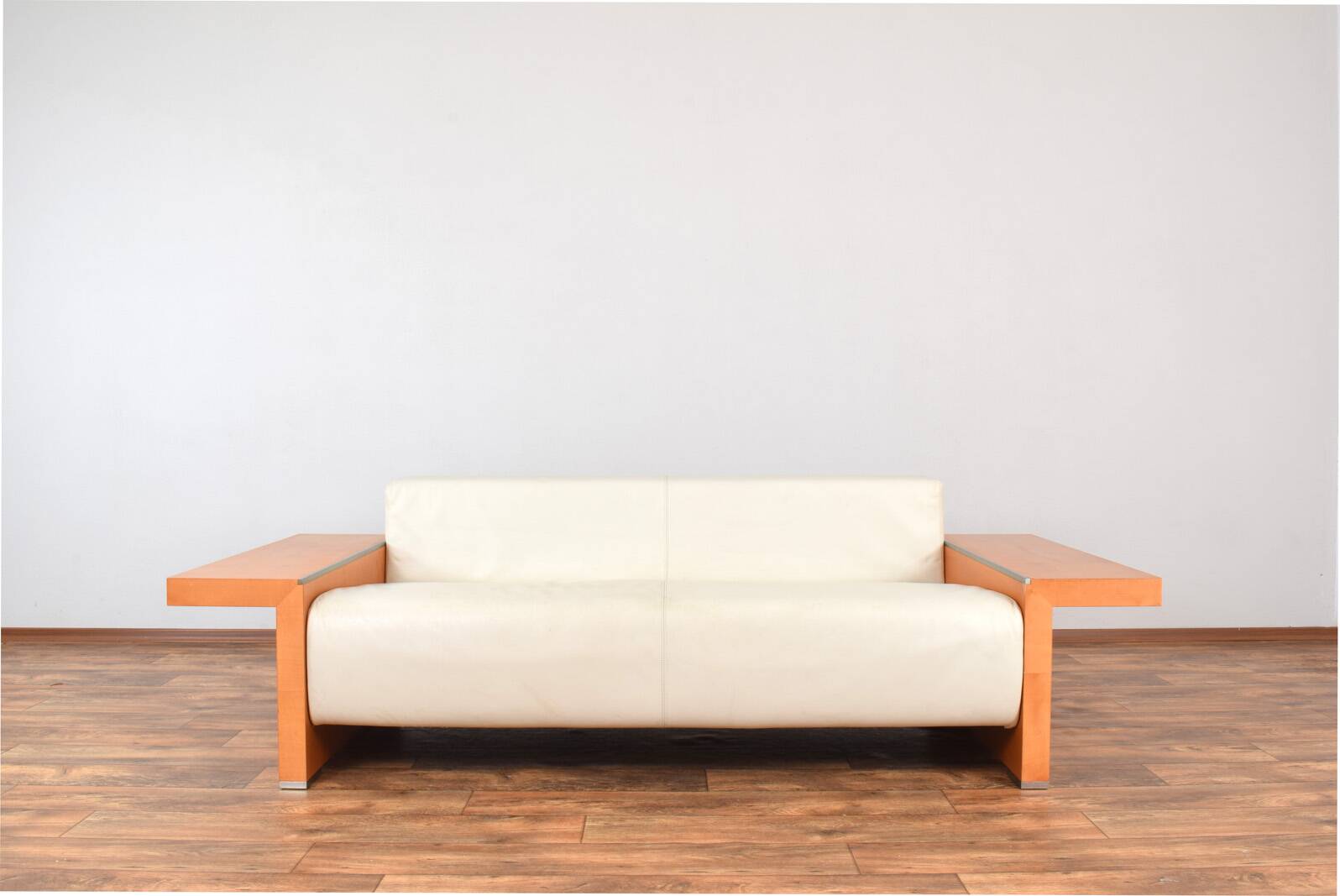Italian Leather Sofa from Giorgetti, 1980s.