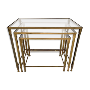 Trois tables gigognes