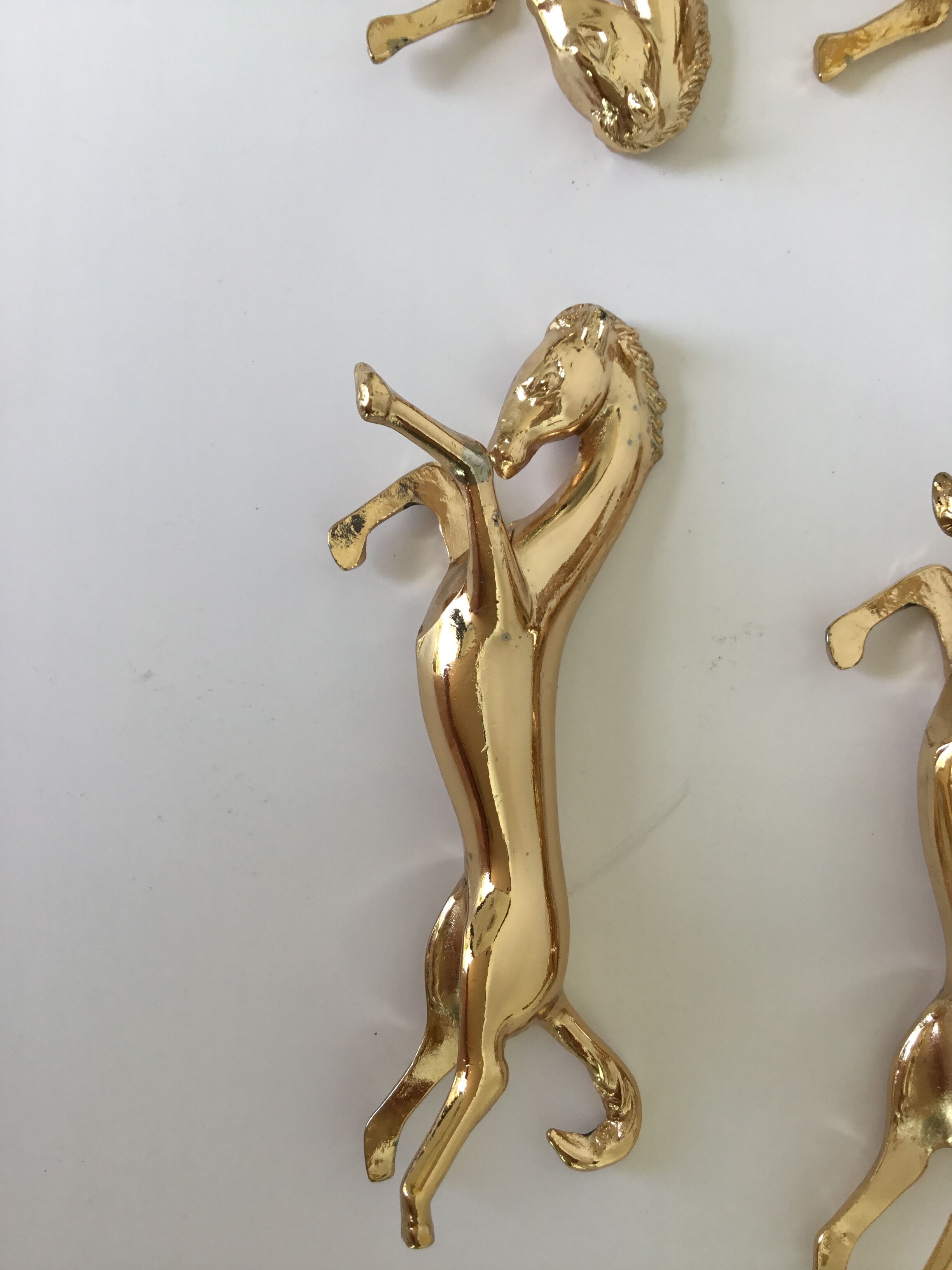 6 golden knife holder