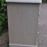 English pine chest of drawers