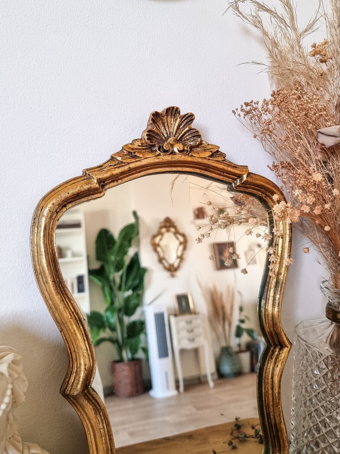 Small baroque mirror louis xv style